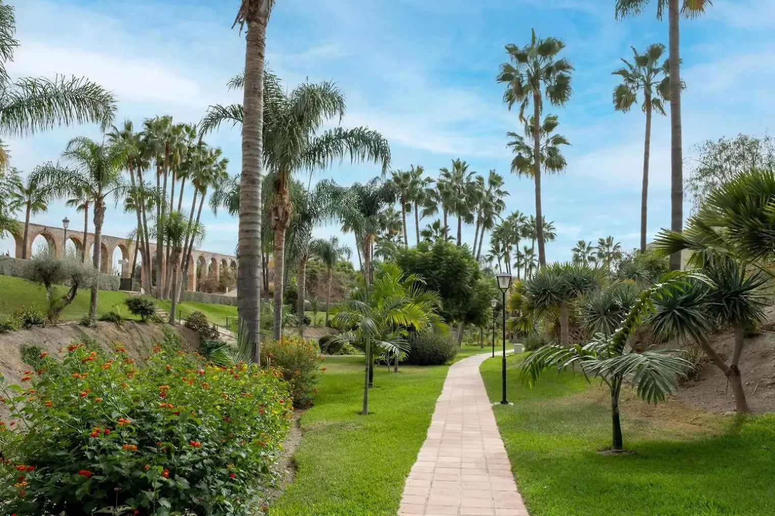 Tetuan 31 Oasis Properties Nerja Spagna